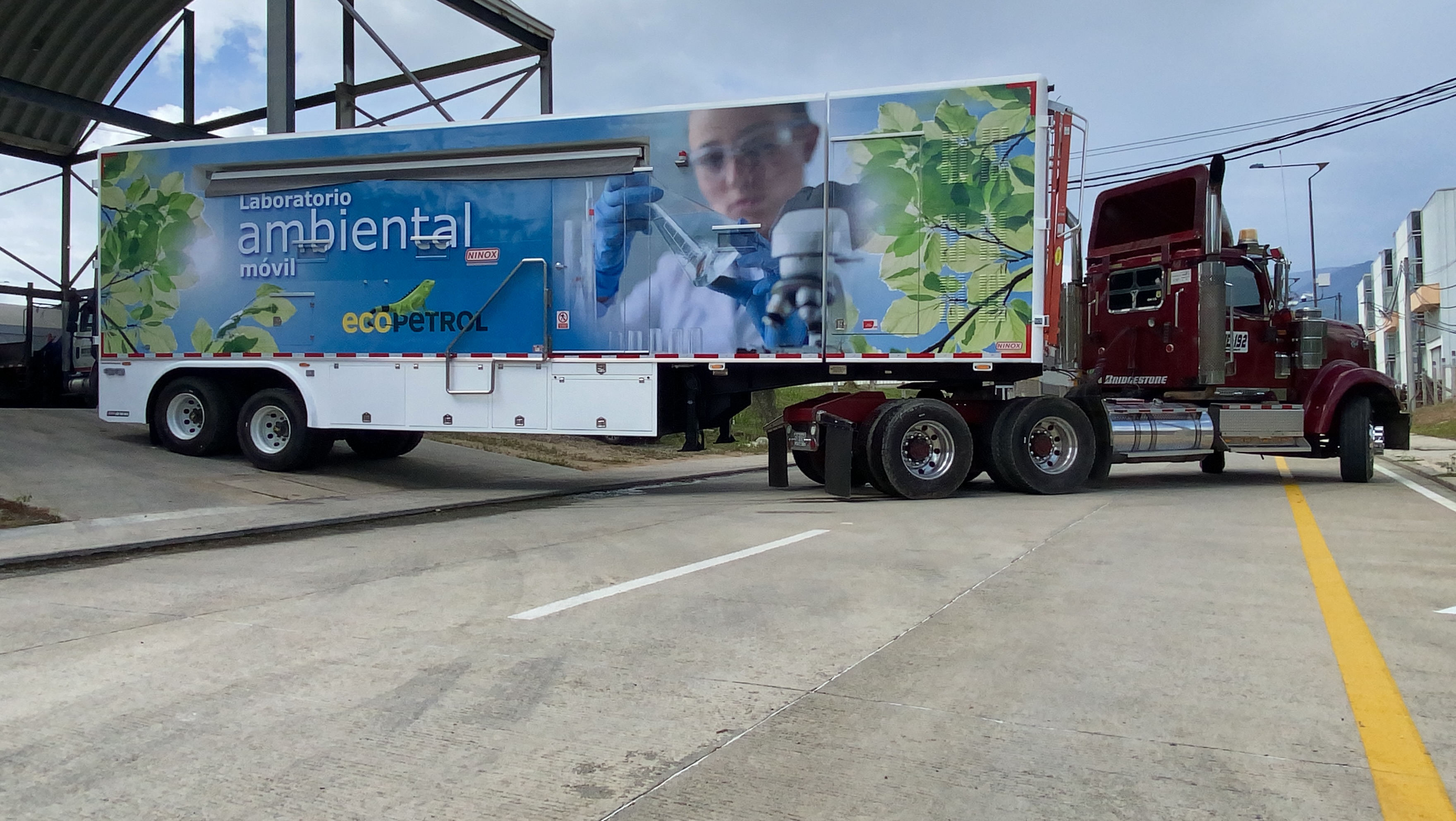 Mobile Environmental Laboratory for Ecopetrol